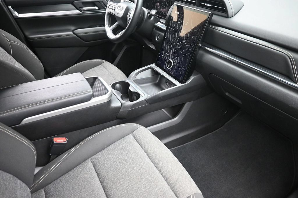 Used 2025 GMC Terrain Elevation AWD/4WD image 9