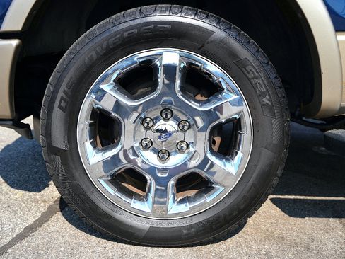 Used 2014 Ford F150 Lariat w/ Equipment Group 502A Luxury image 12