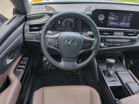 Used 2022 Lexus ES 300h w/ Premium Package FWD image 15