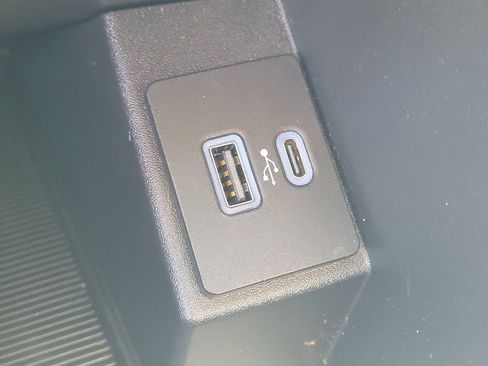 Certified 2024 Ford Edge SE AWD/4WD image 24