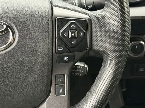 Used 2023 Toyota Tacoma TRD Off-Road image 16