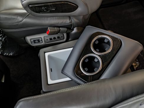 Used 2023 Chevrolet Express 2500 image 57