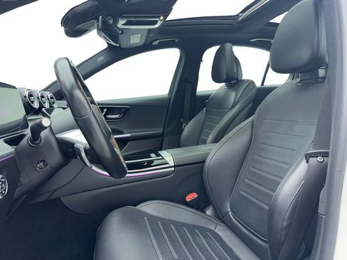 Used 2022 Mercedes-Benz C 300 Sedan image 32