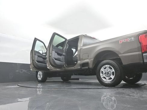 New 2026 Ford F250 XLT w/ FX4 Off-Road Package AWD/4WD image 43