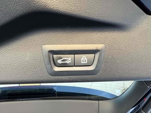 Used 2019 BMW X5 xDrive40i w/ Convenience Package AWD/4WD image 58