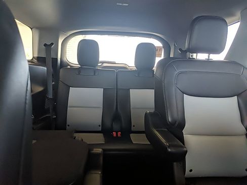 Used 2023 Ford Explorer XLT w/ Equipment Group 202A image 30