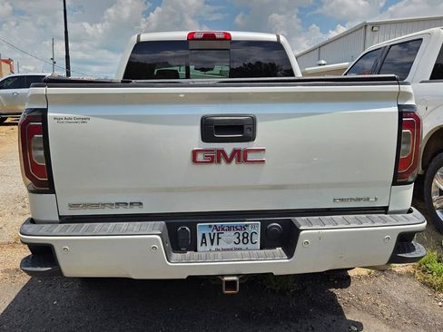 Used 2017 GMC Sierra 1500 Denali w/ Denali Ultimate Package AWD/4WD image 4