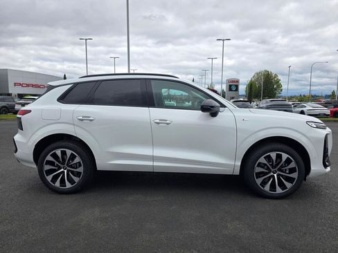 New 2026 Audi Q3 quattro 2.0T AWD/4WD image 6