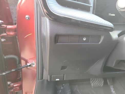 New 2026 Nissan Kicks SR w/ Cold Weather Package image 9