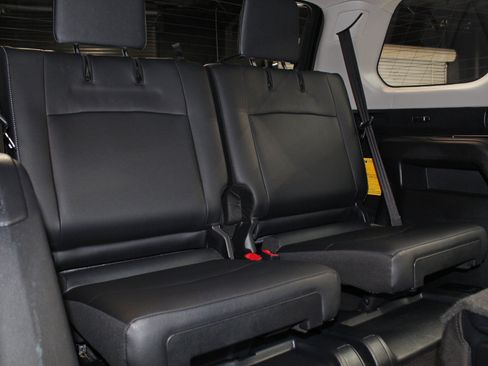 Used 2019 Toyota 4Runner SR5 Premium AWD/4WD image 37