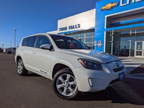 Used 2013 Toyota RAV4 EV image 1