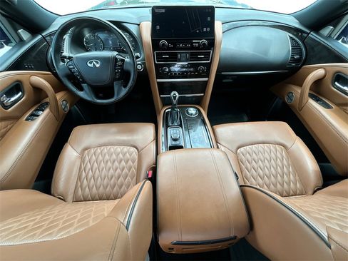 Used 2024 INFINITI QX80 Sensory image 26
