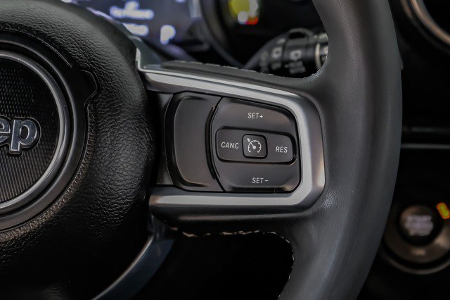 Used 2023 Jeep Wrangler Unlimited Sahara w/ Cold Weather Group AWD/4WD image 17