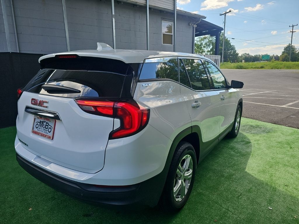 Used 2020 GMC Terrain SLE FWD image 3