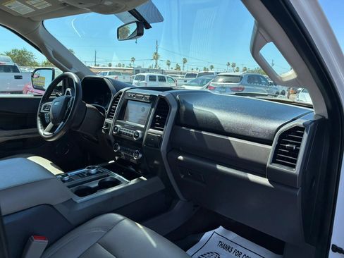 Used 2019 Ford Expedition Max XLT w/ Equipment Group 201A AWD/4WD image 27