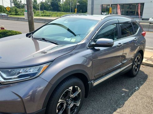 Used 2018 Honda CR-V Touring image 1
