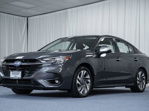 Used 2024 Subaru Legacy Touring XT image 3