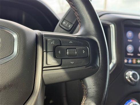 Used 2022 GMC Sierra 2500 AT4 image 24