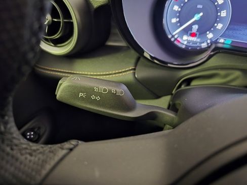 New 2025 Alfa Romeo Tonale w/ Premium Package image 17