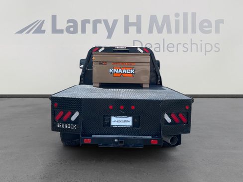 Used 2022 Chevrolet Silverado 2500 LT w/ Convenience Package image 4