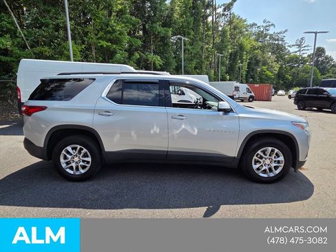 Used 2020 Chevrolet Traverse LT FWD image 14