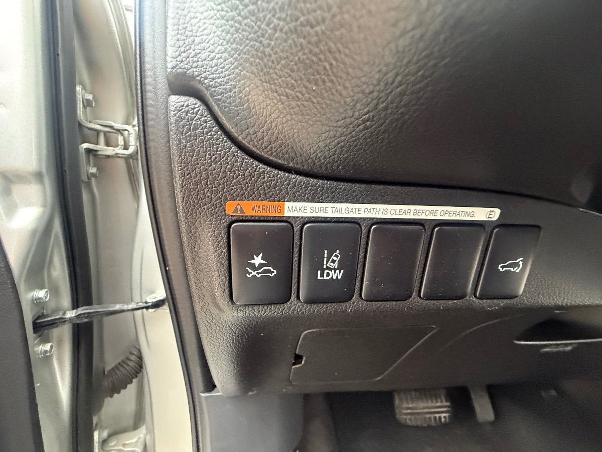 Used 2020 Mitsubishi Outlander SE FWD image 21