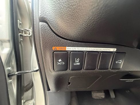 Used 2020 Mitsubishi Outlander SE FWD image 21