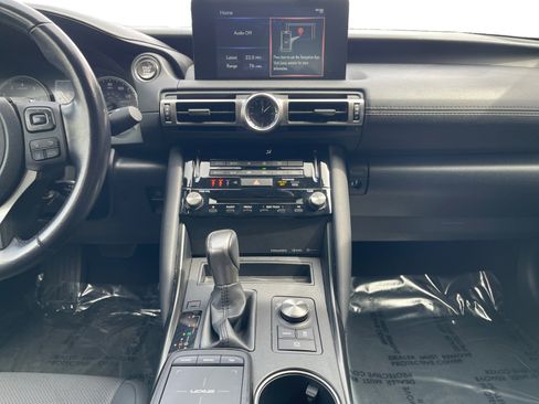 Used 2022 Lexus IS 300 image 11