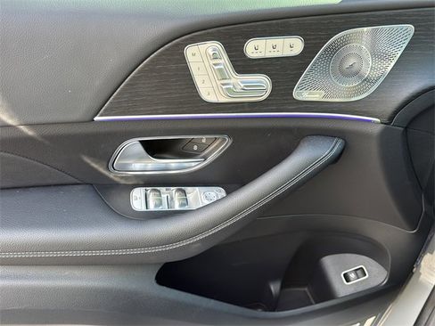 Certified 2025 Mercedes-Benz GLS 450 4MATIC image 24