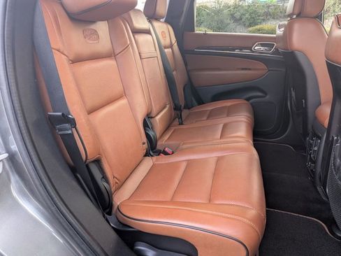 Used 2011 Jeep Grand Cherokee Overland Summit image 20