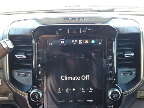 Used 2024 RAM 2500 Limited image 17