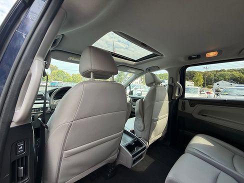 Used 2022 Honda Odyssey EX-L image 16
