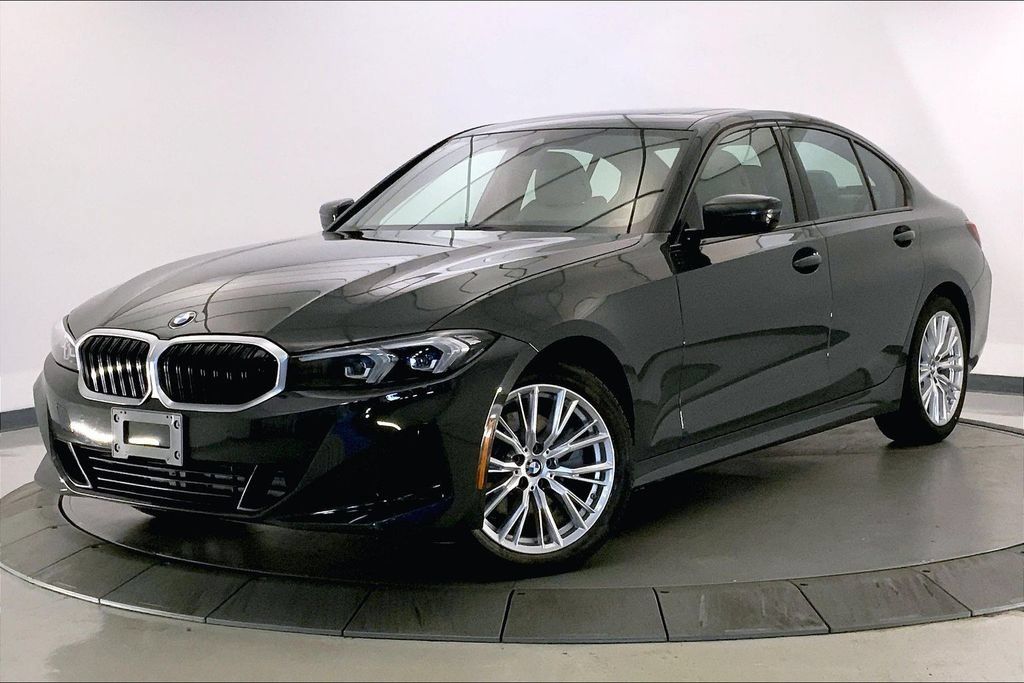 Certified 2023 BMW 330i xDrive Sedan w/ Premium Package AWD/4WD image 11