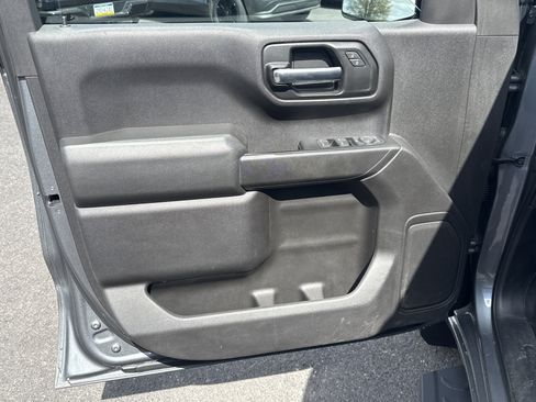 Used 2019 Chevrolet Silverado 1500 Custom w/ Custom Value Package image 16