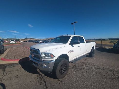 Used 2018 RAM 2500 Laramie w/ Snow Chief Group AWD/4WD image 2