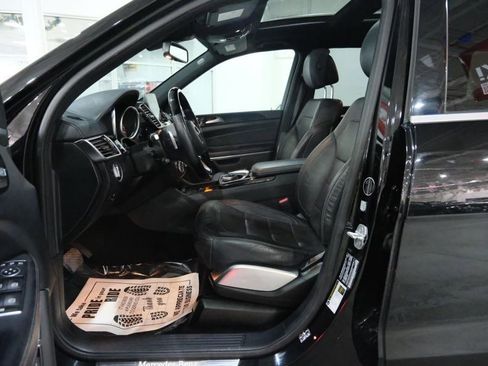 Used 2017 Mercedes-Benz GLS 550 4MATIC image 17