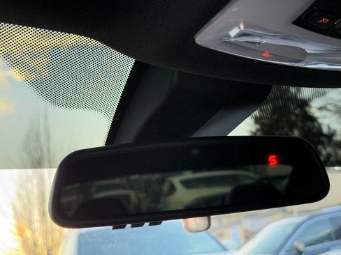 Used 2015 BMW M4 Coupe w/ Executive Package image 72