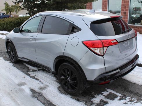 Used 2022 Honda HR-V Sport image 8
