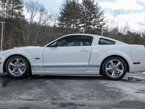 Used 2007 Ford Mustang GT image 3