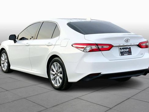 Used 2020 Toyota Camry LE image 12