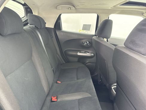 Used 2016 Nissan Juke SV image 33