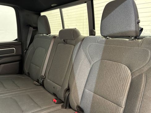 Used 2022 RAM 1500 Big Horn AWD/4WD image 11