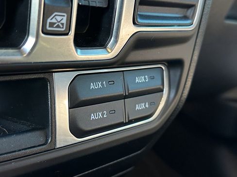 Used 2021 Jeep Wrangler Unlimited Sahara image 18