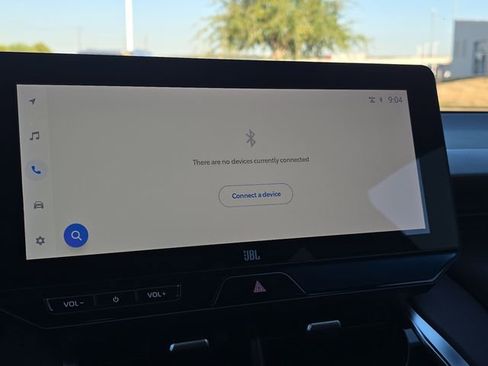 Used 2024 Toyota Venza Limited image 21