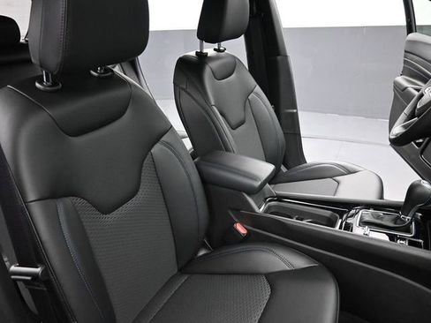 New 2026 Jeep Compass Latitude AWD/4WD image 26