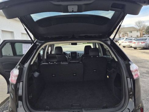 Used 2024 Ford Edge SEL image 13