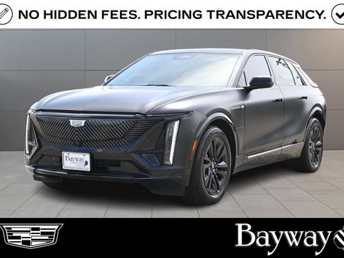 Certified 2024 Cadillac Lyriq Luxury RWD image 1