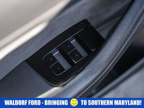 Used 2018 Tesla Model 3 image 33