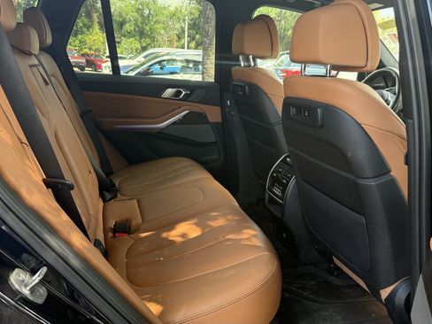 Used 2022 BMW X5 M50i AWD/4WD image 37