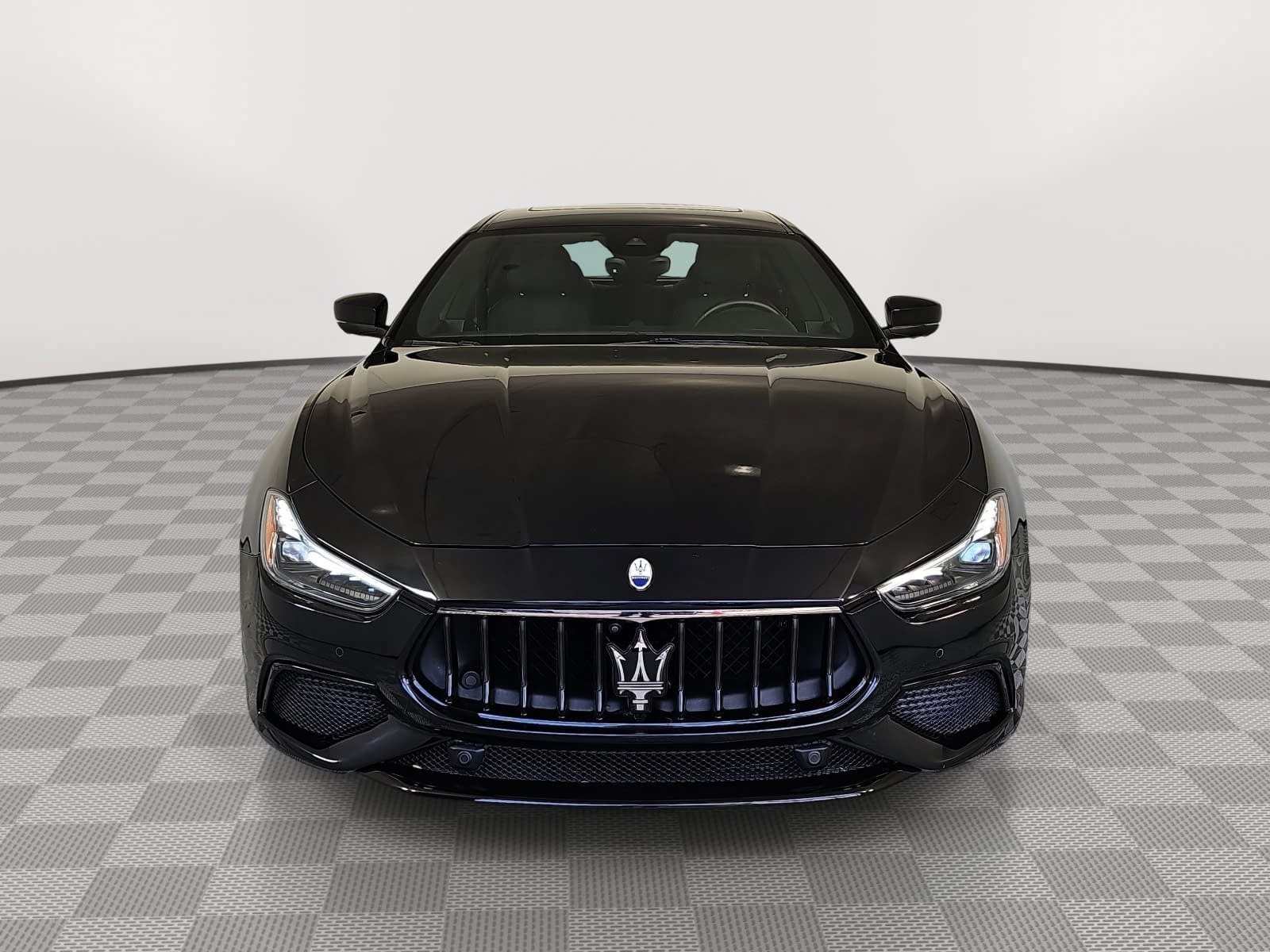 Used 2023 Maserati Ghibli Modena RWD image 3